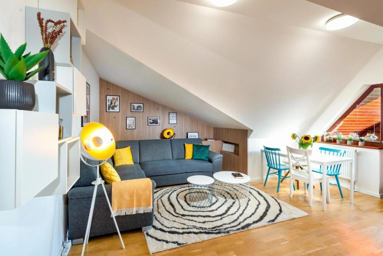 Tatrystay Cactus Cozy Apartment Tatry View เวลคา ลอมนิตซา ภายนอก รูปภาพ